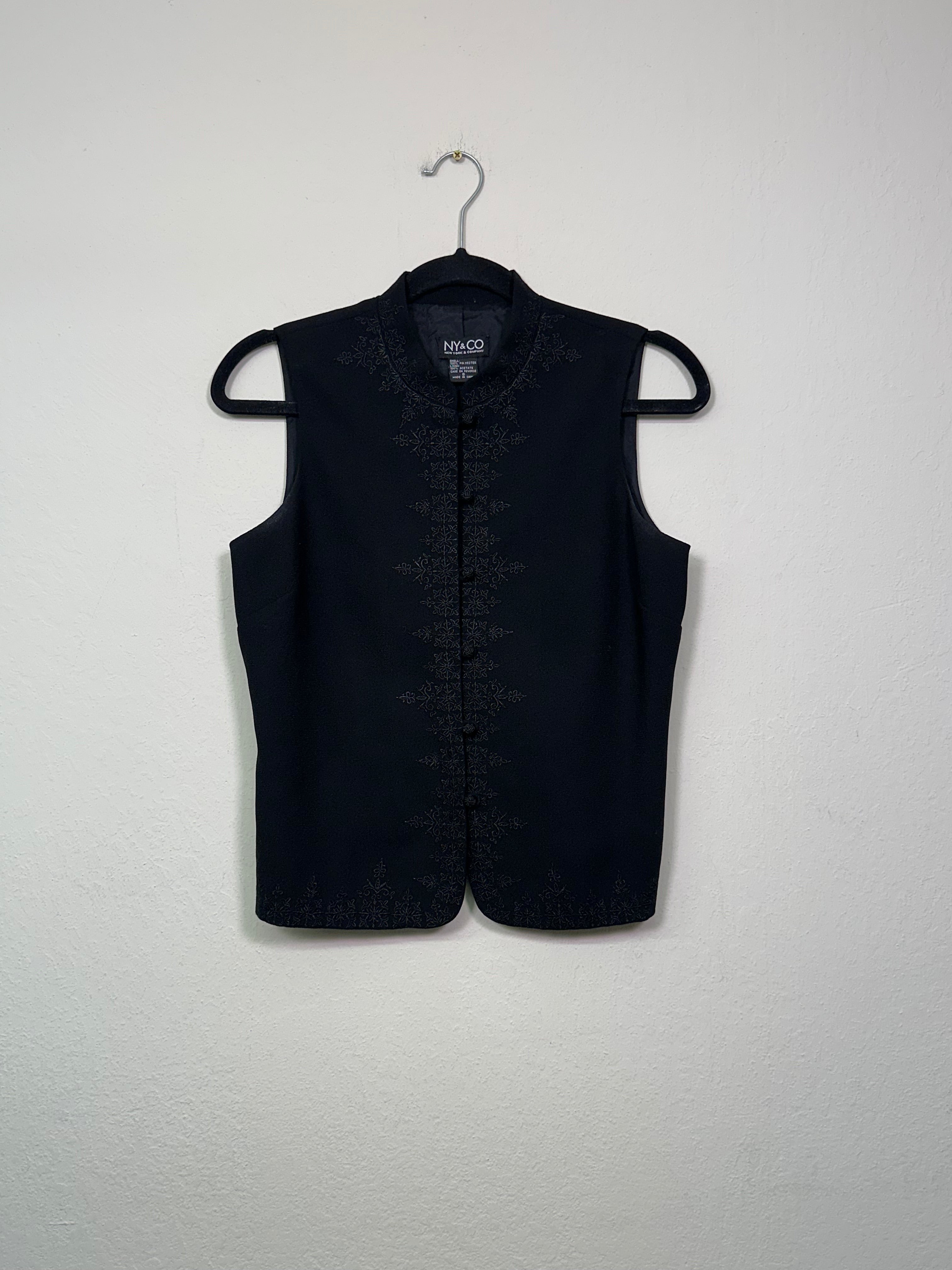 Embroidered Mandarin Collar Vest