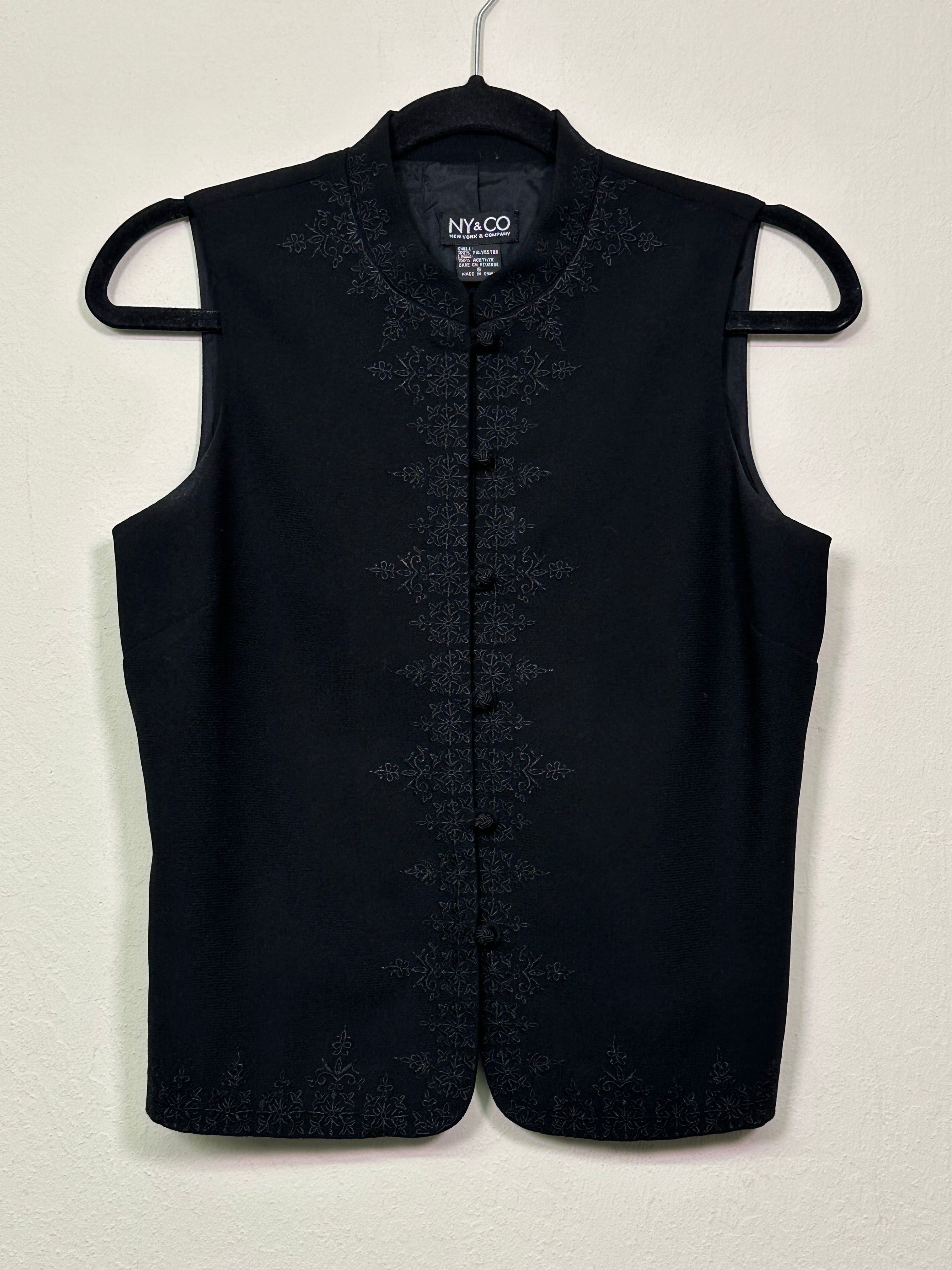 Embroidered Mandarin Collar Vest