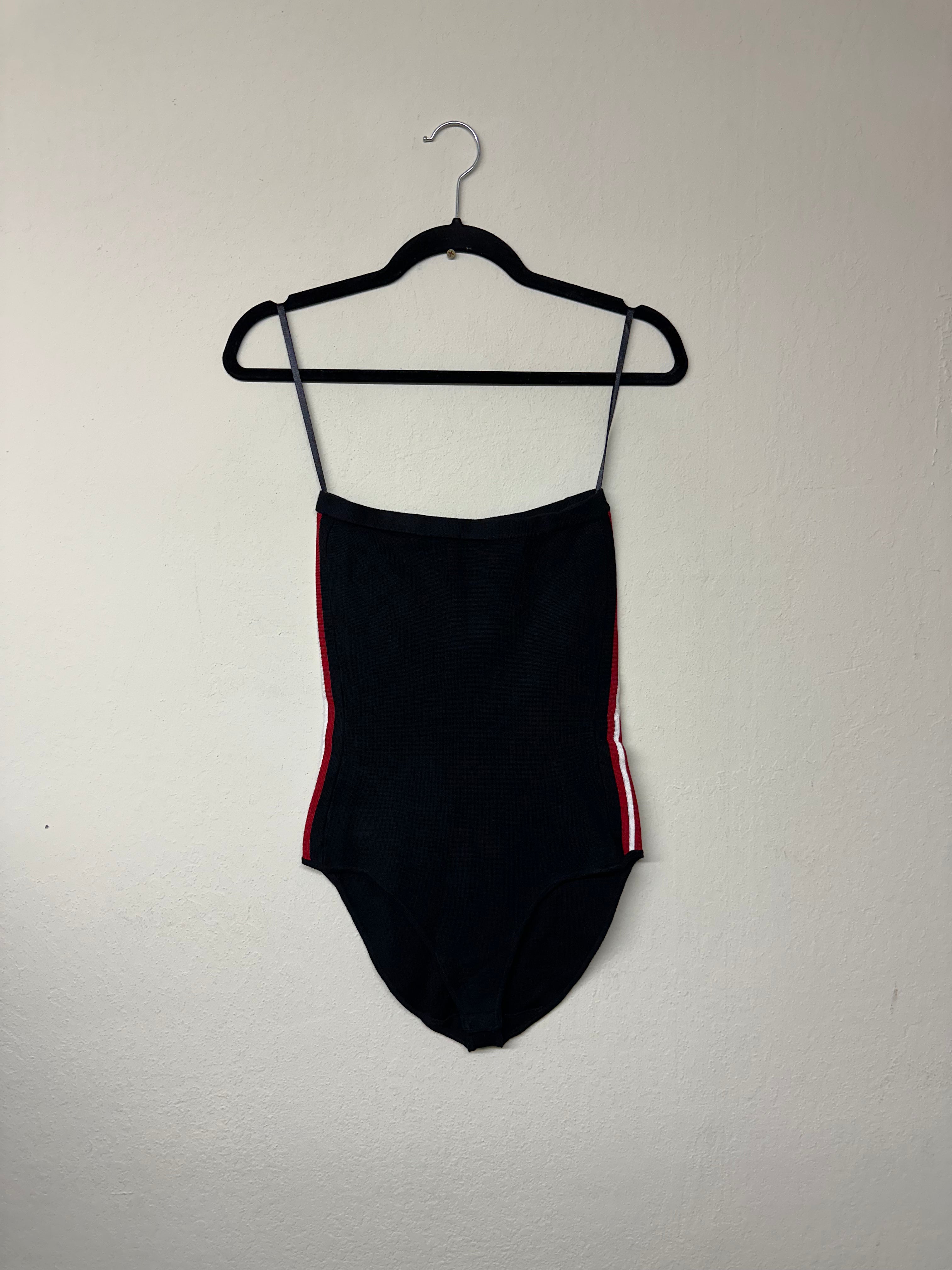 [Modern] Out from Under Black Sporty Strapless Knit Bodysuit