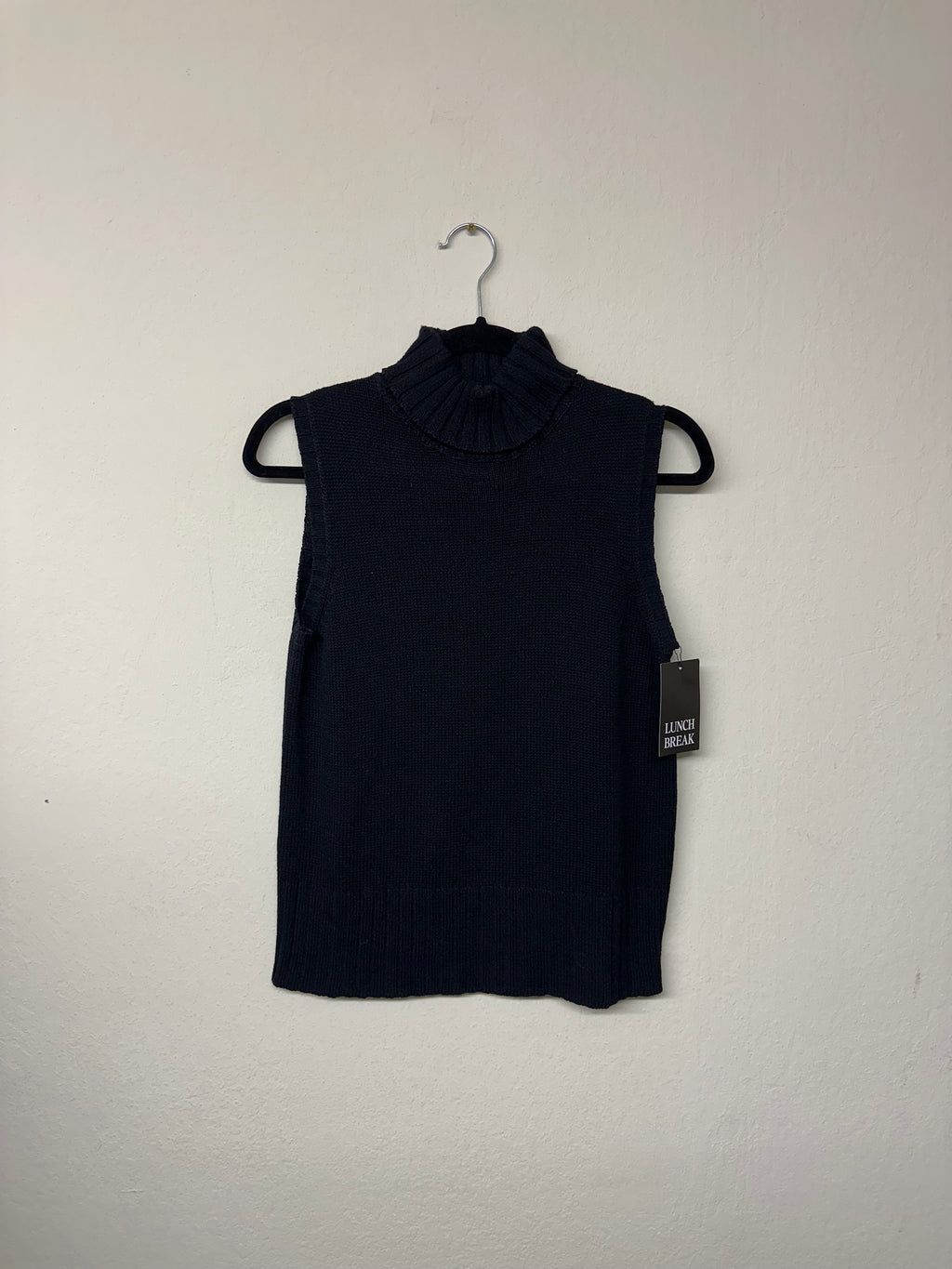 Outfit JPR Black Sleeveless Turtleneck Knit