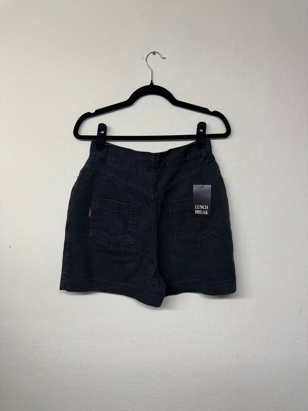 Chiori 90s High Waist Black Skort