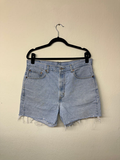 2003 Levi 505 Cut-Off Denim Shorts