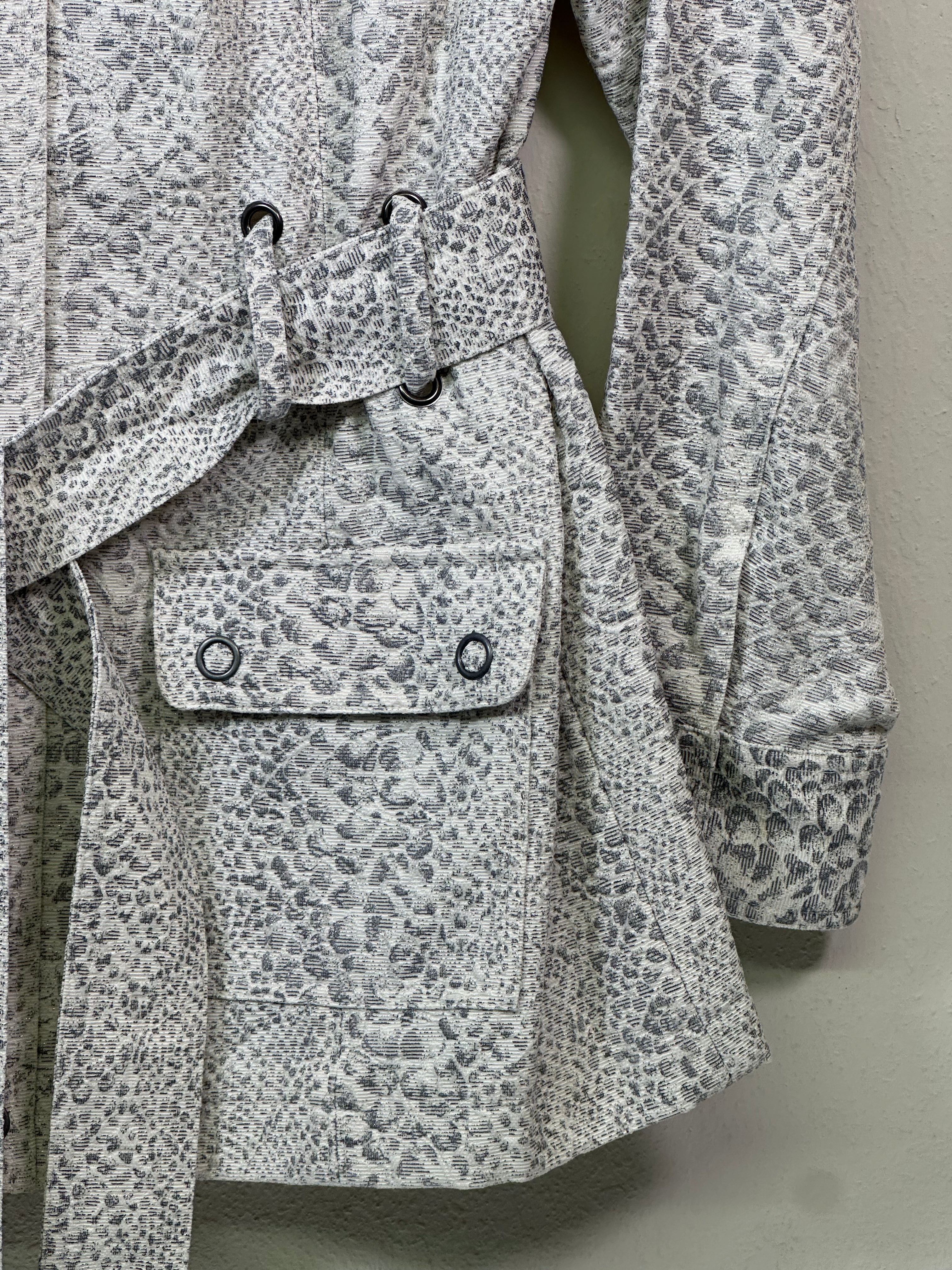Y2K Chico's Snake Print White & Grey Belted Jacket