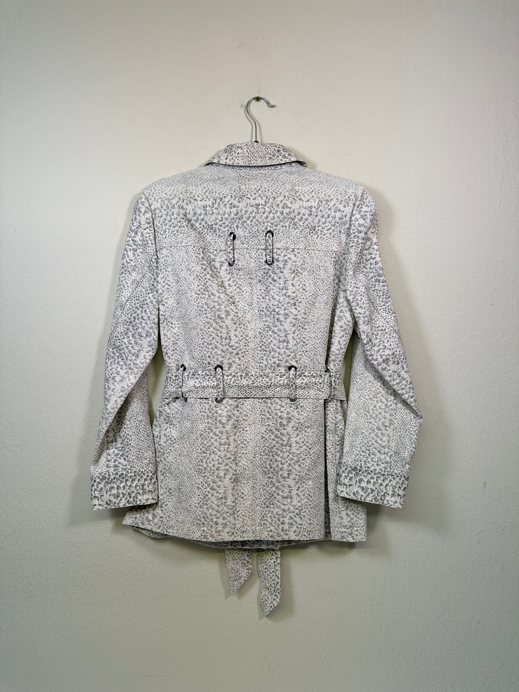 Y2K Chico's Snake Print White & Grey Belted Jacket