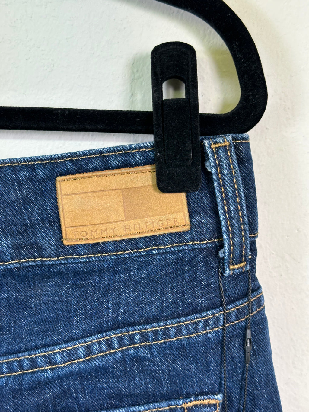Tommy Hilfiger Y2K Dark Wash Mid-Length Shorts
