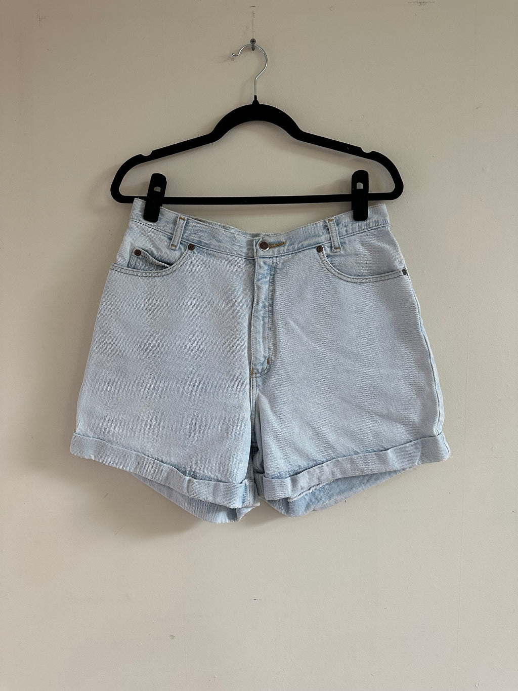 Sierra High Cuffed Shorts