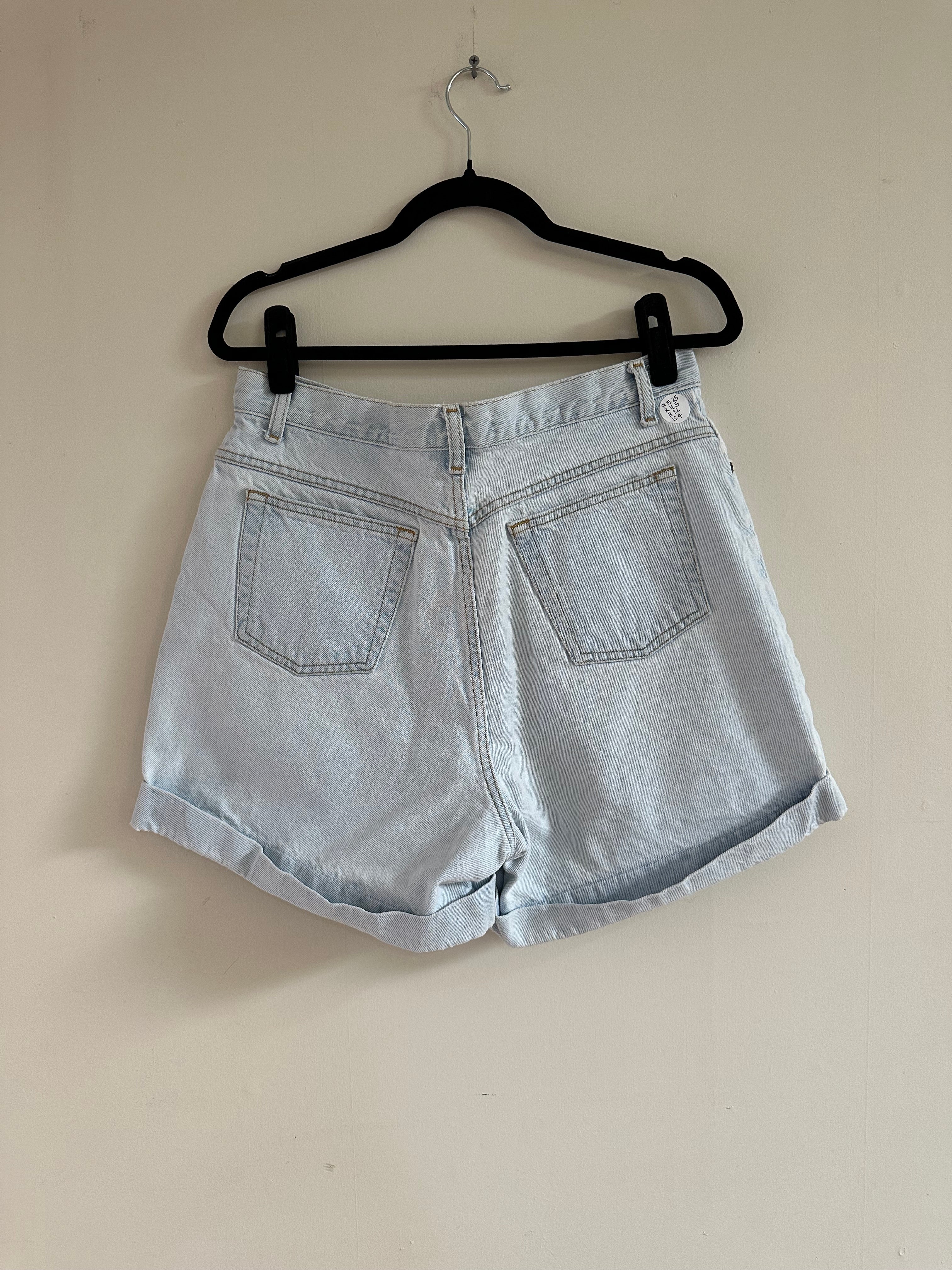 Sierra High Cuffed Shorts