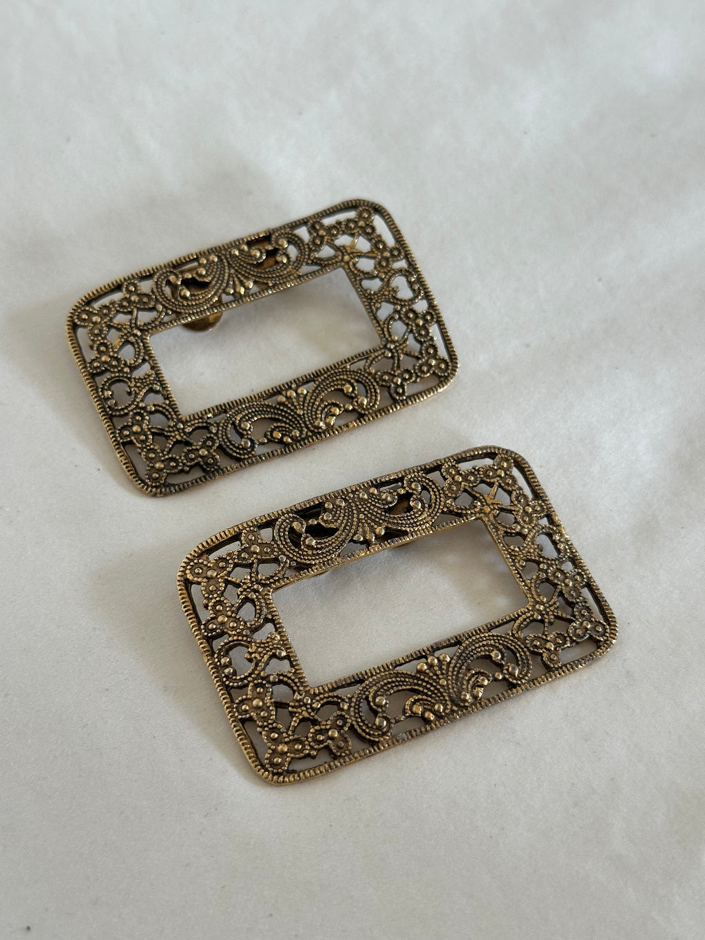 Musi Gold Shoe Clips