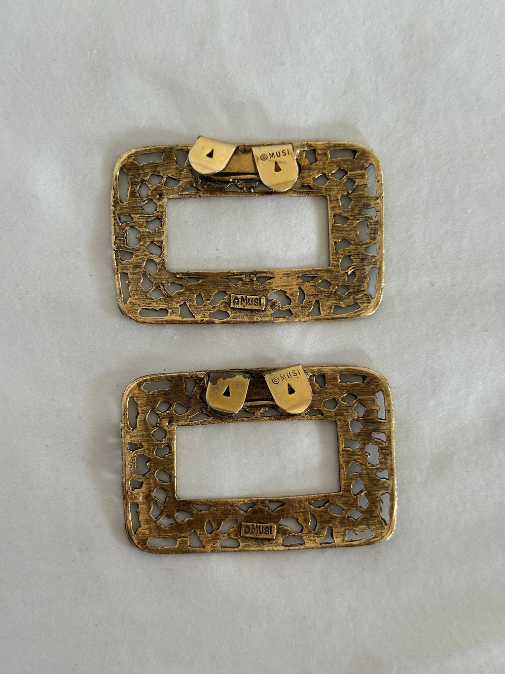 Musi Gold Shoe Clips