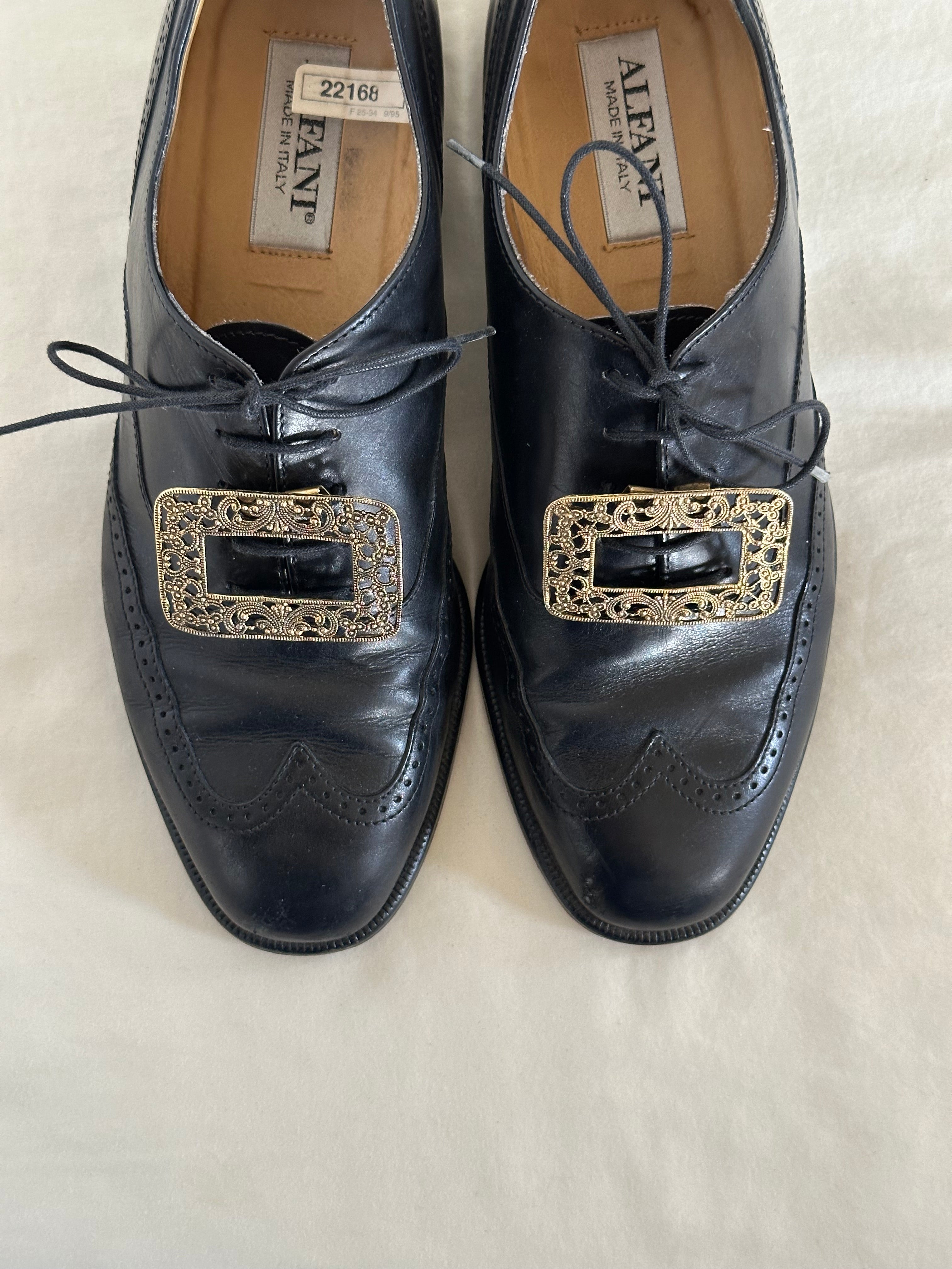 Musi Gold Shoe Clips