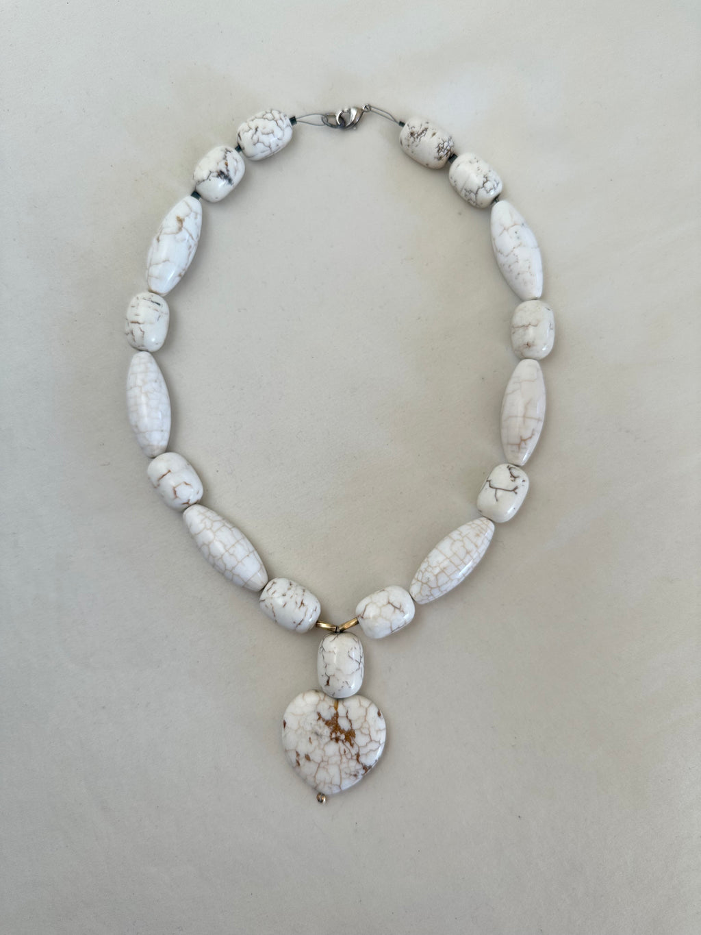 Vintage White Howlite Heart Pendant Necklace
