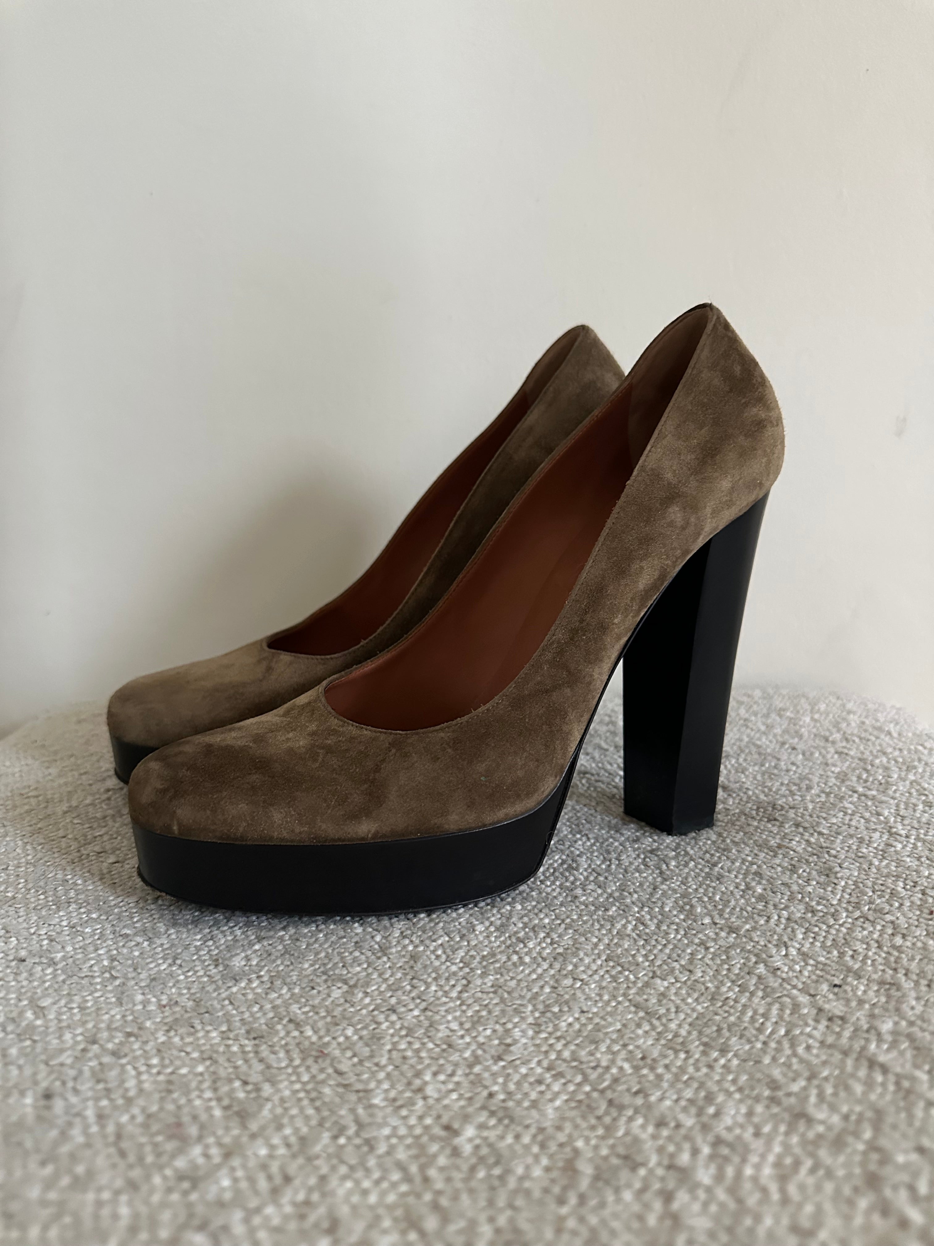 Lanvin Paris Green Suede Platform Heels — River Collection (2009)