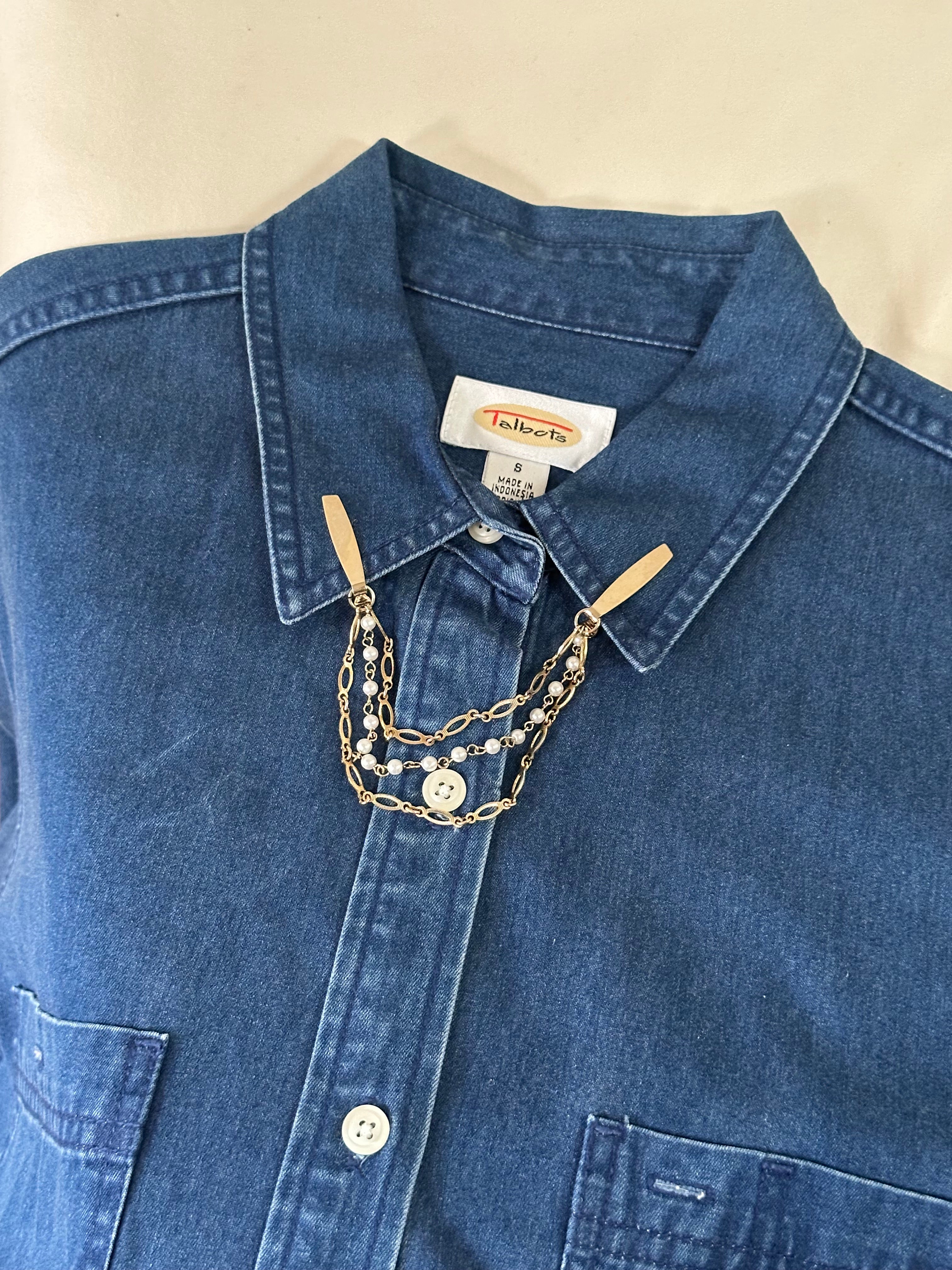 Layered Links Collar Clip