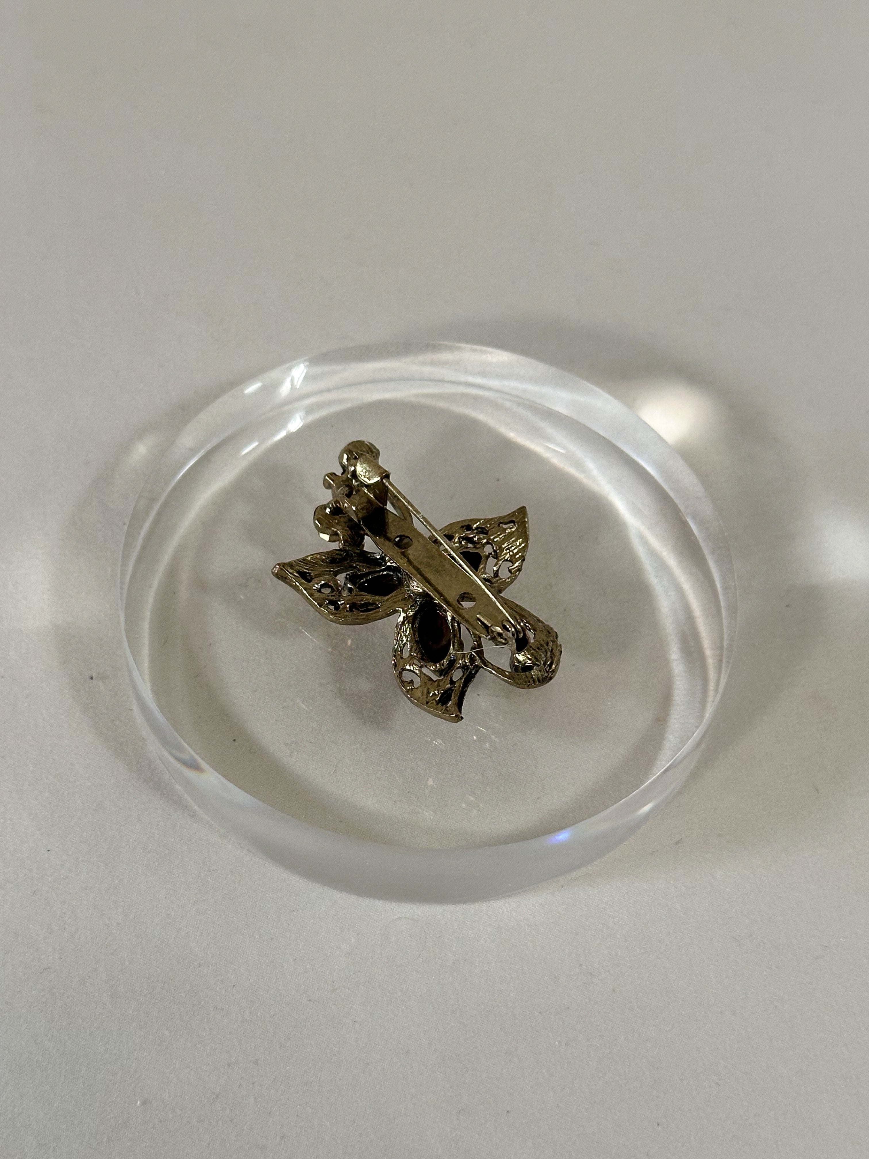 Antiqued Faceted Filigree Floral Brooch