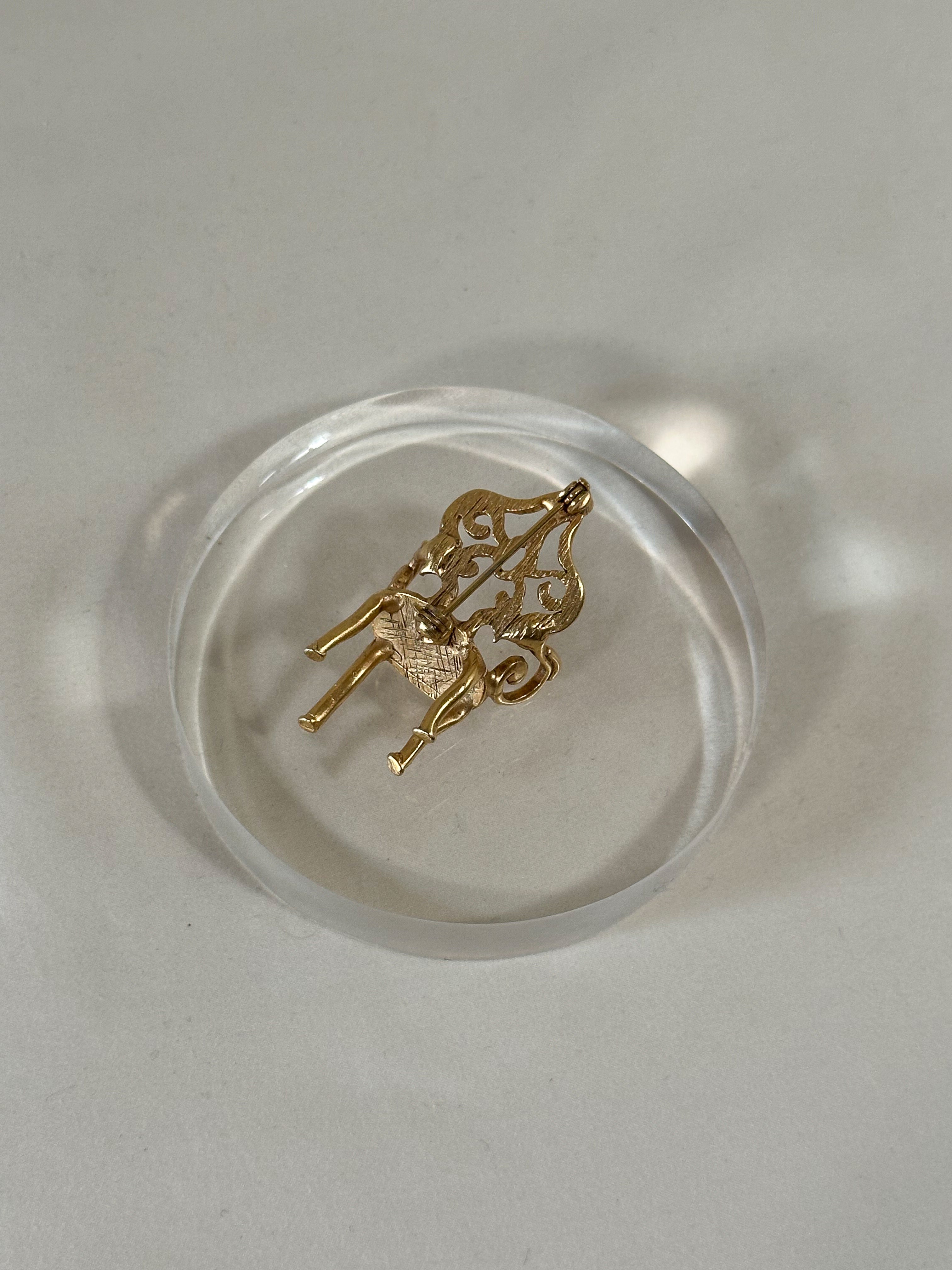 Filigree Armchair Brooch