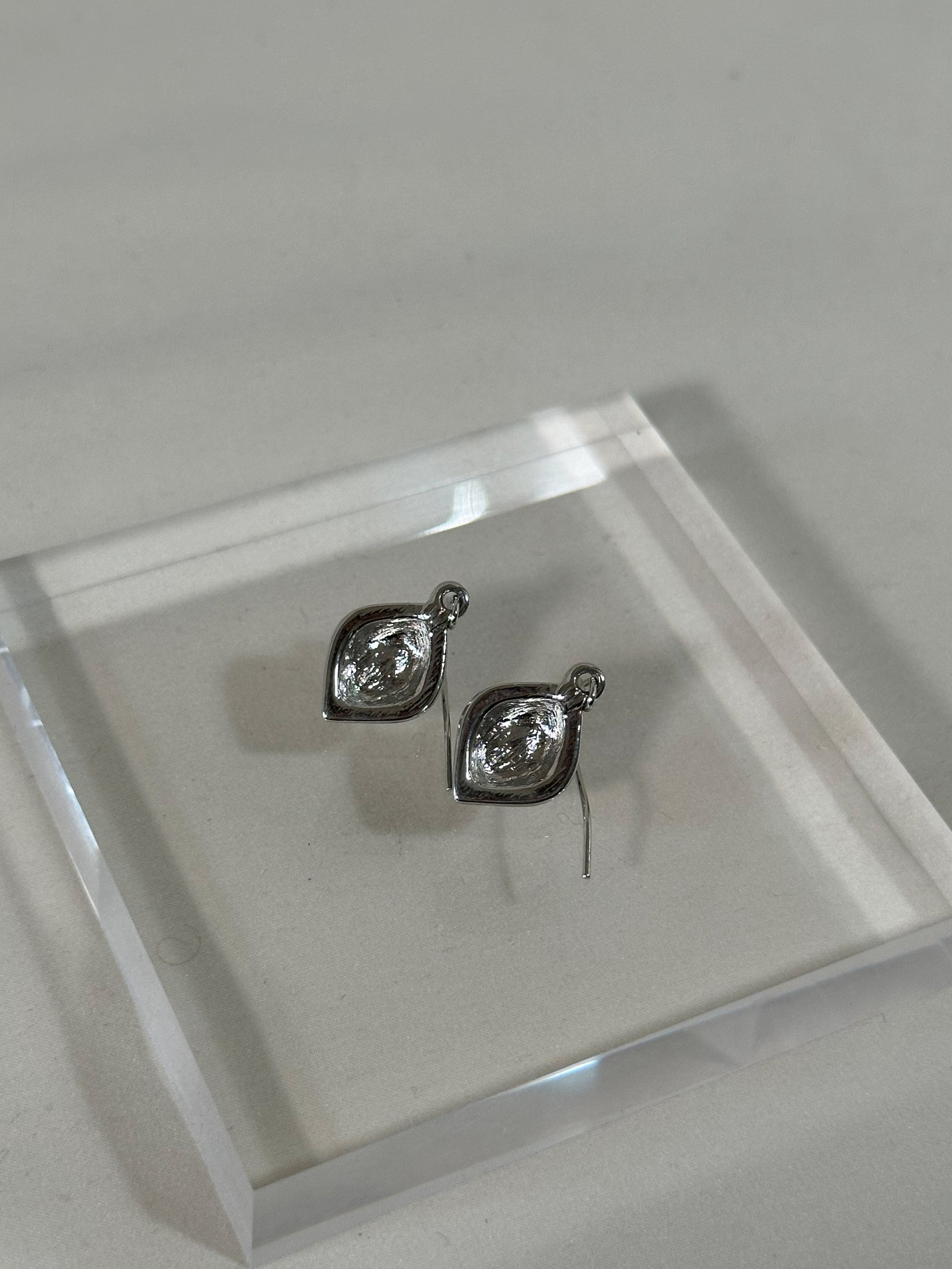 Two-Tone Fan Drop Earrings