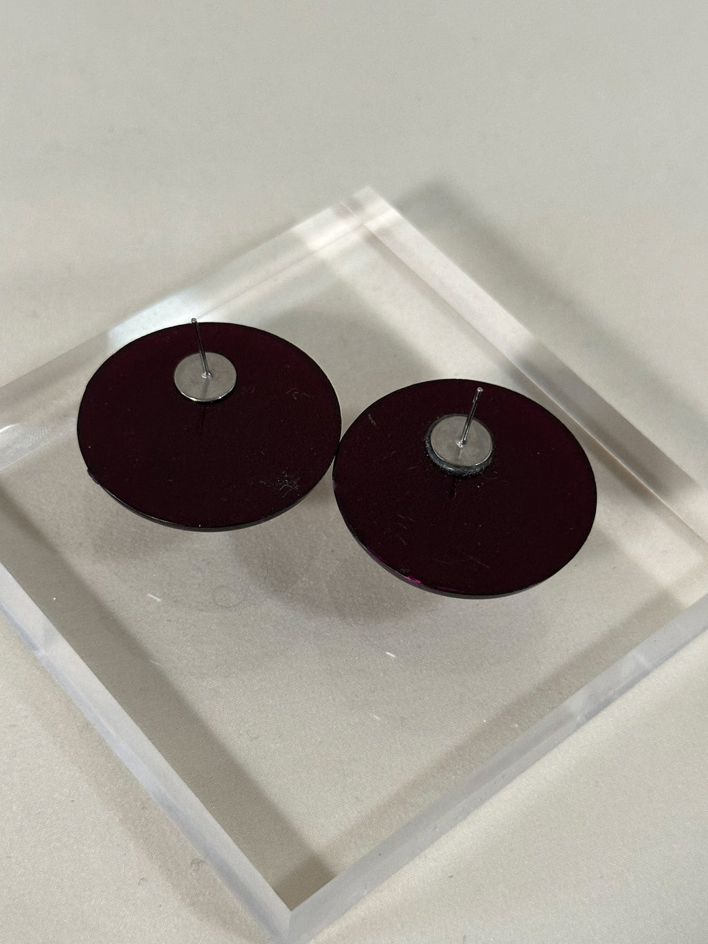 Deep Wine Resin & Textured Metal Stud Earrings