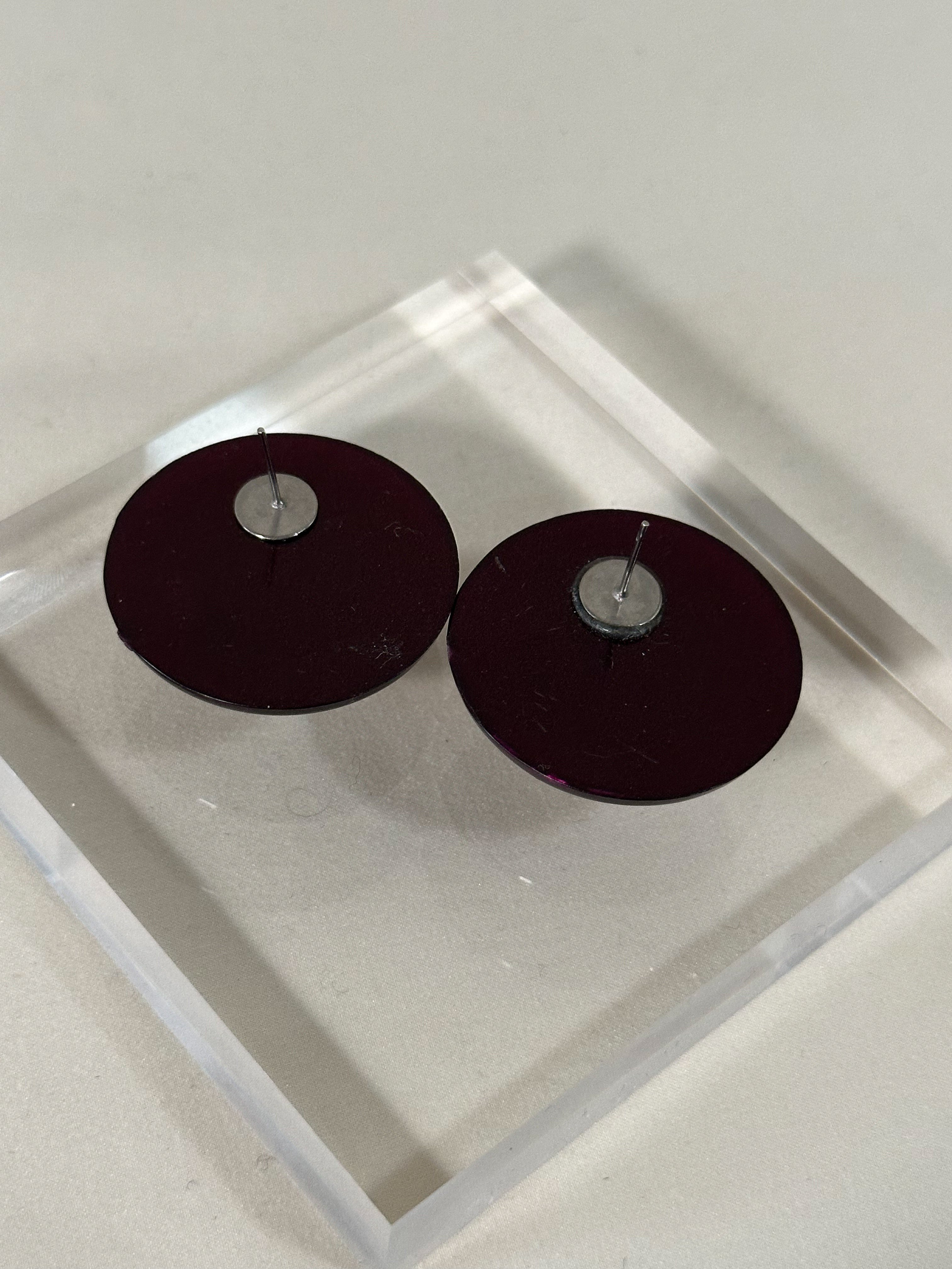 Deep Wine Resin & Textured Metal Stud Earrings