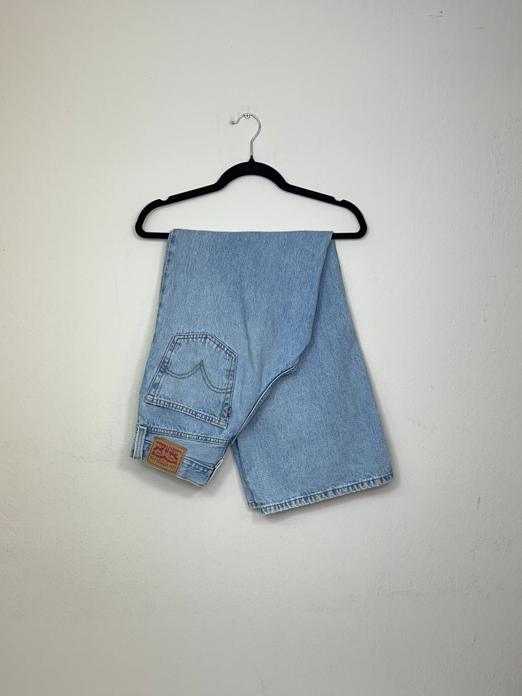 [Modern] Levi’s Baggy Wide Leg Jeans – Mid Rise