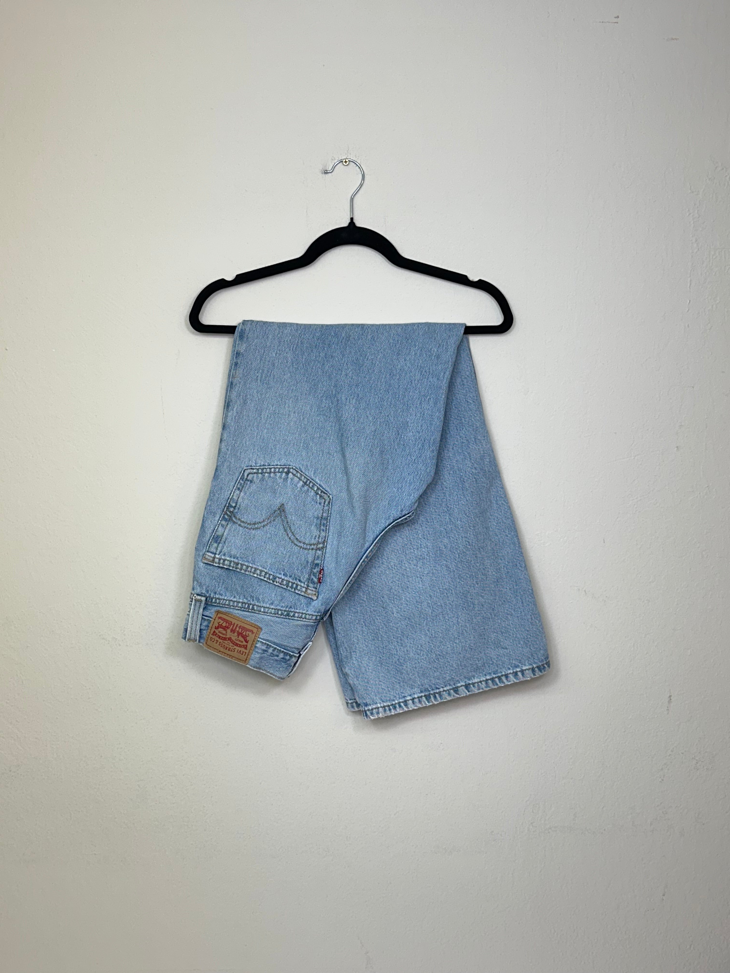 [Modern] Levi’s Baggy Wide Leg Jeans – Mid Rise
