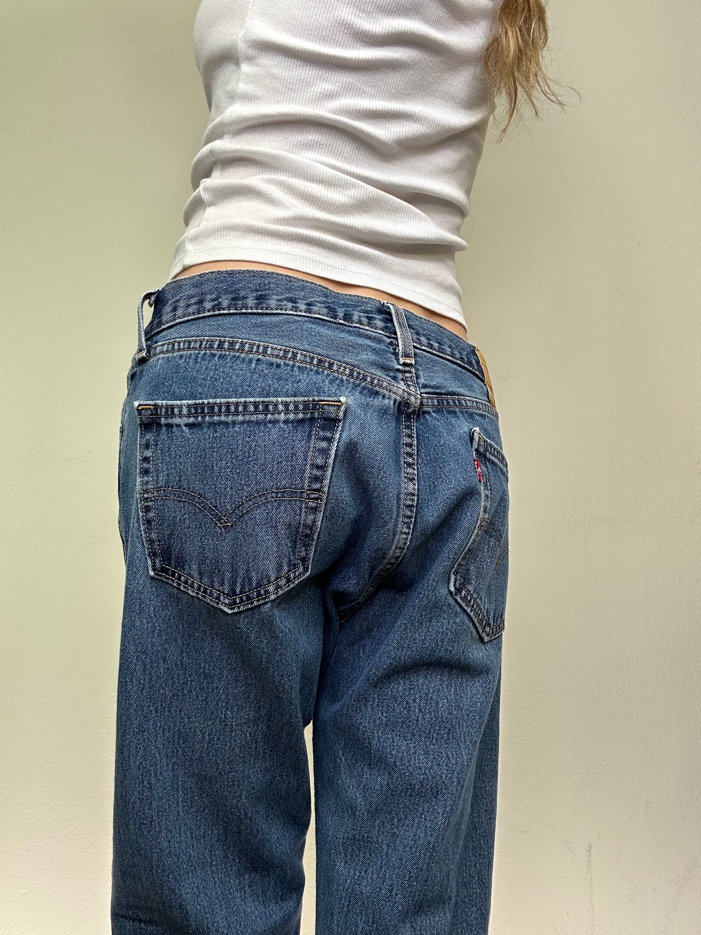 [Modern] Levi’s 505 Regular Straight Jeans