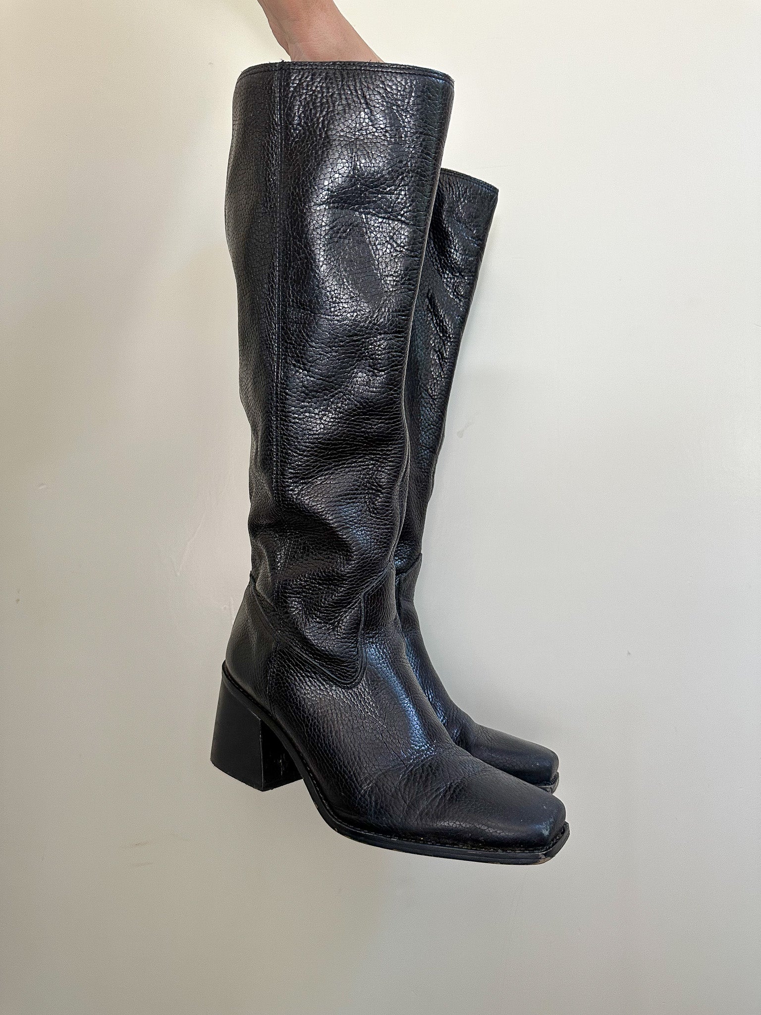 [Modern] Vince Camuto Sangeti Extra Wide Calf Boots