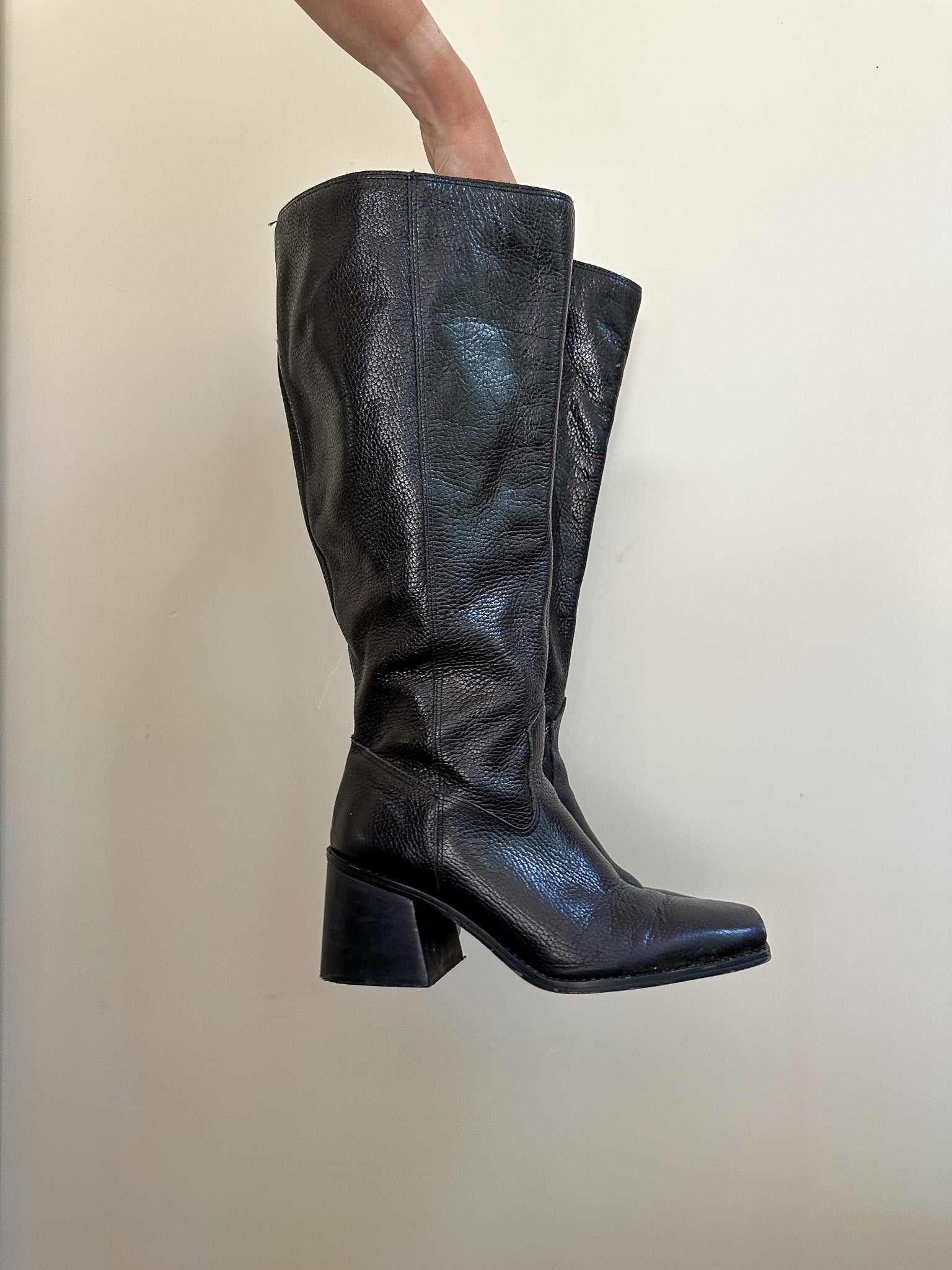 [Modern] Vince Camuto Sangeti Extra Wide Calf Boots