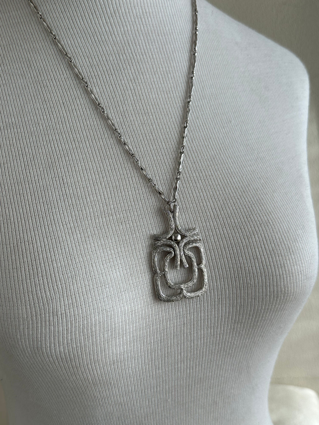 Avon Brutalist Necklace