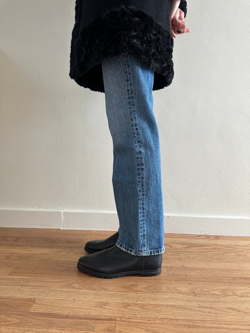 [Modern] Stuart Weitzman Lug Sole Leather Boots