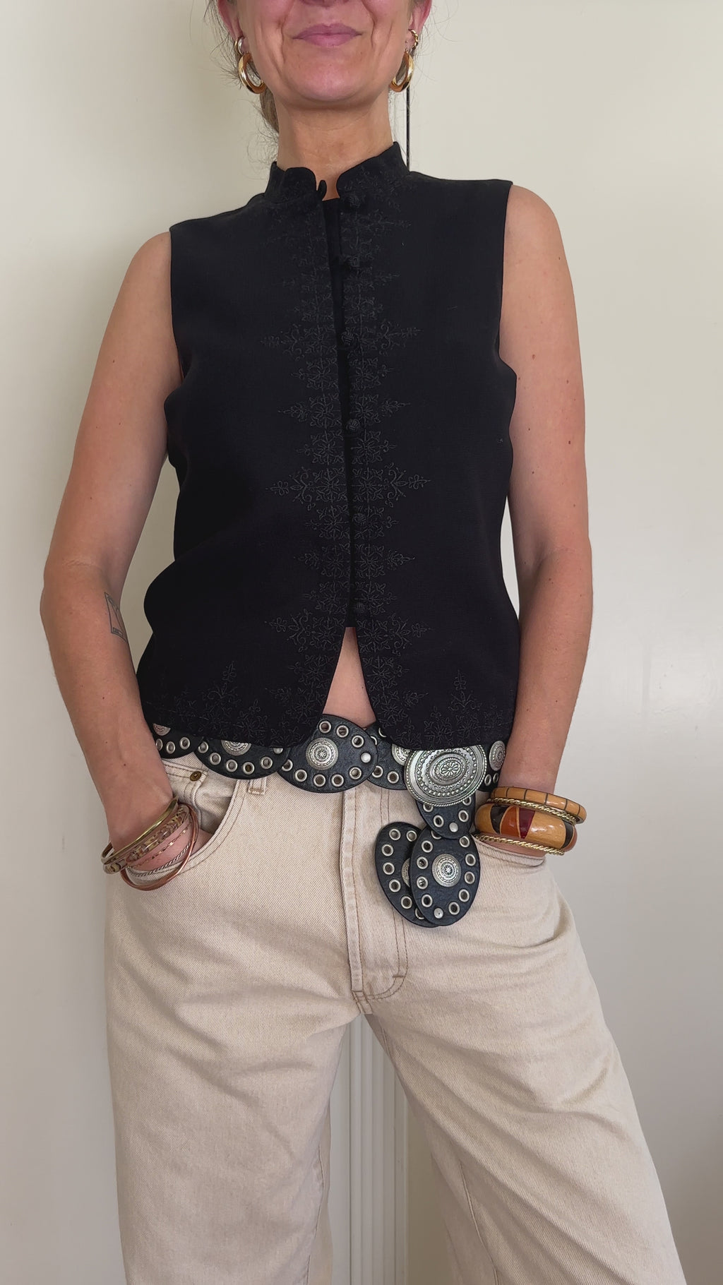 Embroidered Mandarin Collar Vest
