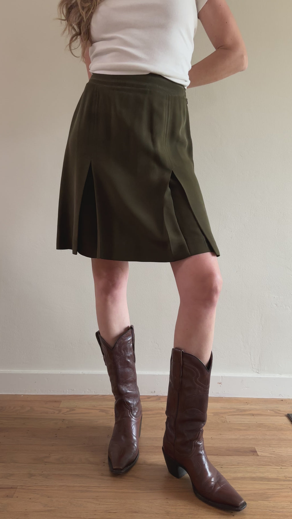 Jones New York Olive Silk Pleated Skirt